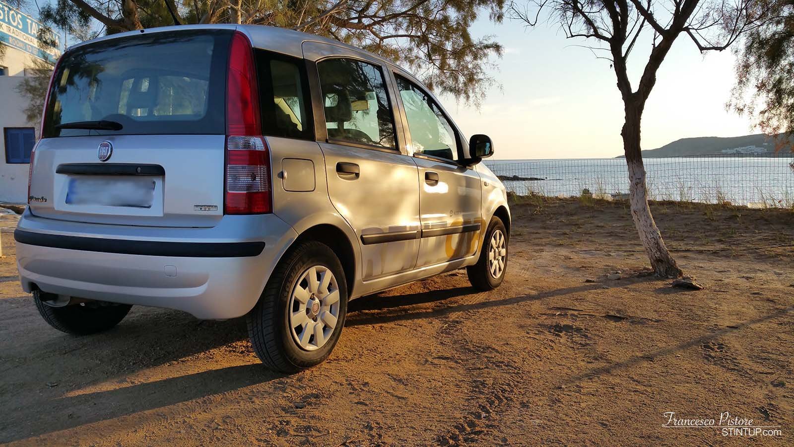 La mitica Panda al tramonto di Maganari, isola di Ios