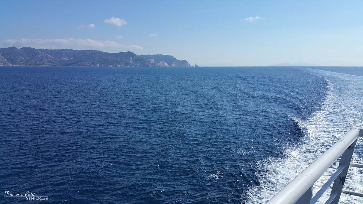 Road (ehm, boat) to Milos