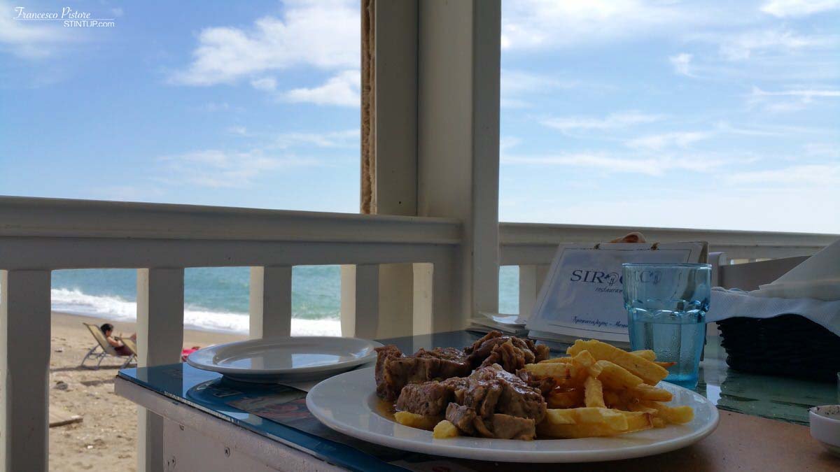 "Cibo vulcanico", ristorante Sirocco, Paliochori