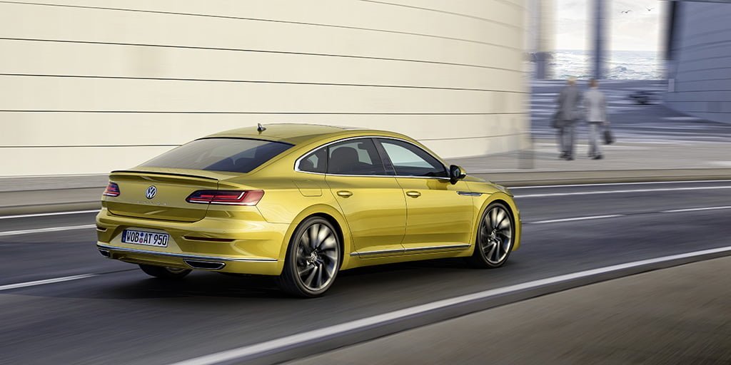 Volkswagen Arteon anticipa il design del futuro per la casa tedesca 3 DB2017AU00550 small