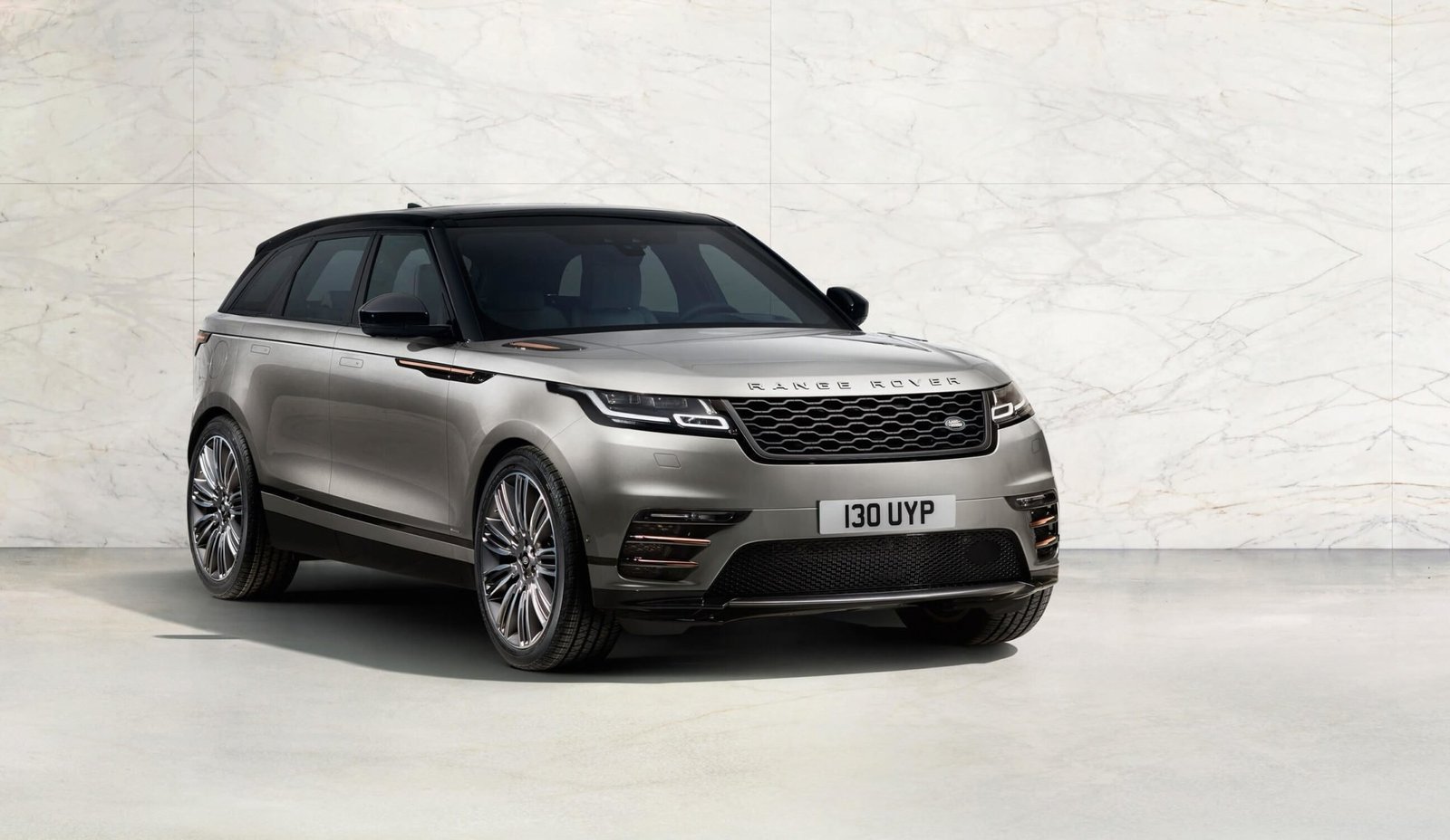 rrvelar18my240glhdprstudio010317 min