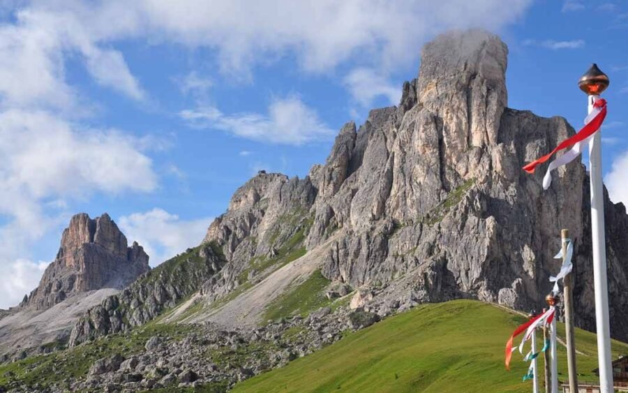 Passo Giau trekking: piana Mondeval, Rifugi Averau, Nuvolau, Scoiattoli e Cinque Torri 2 DSC 1434