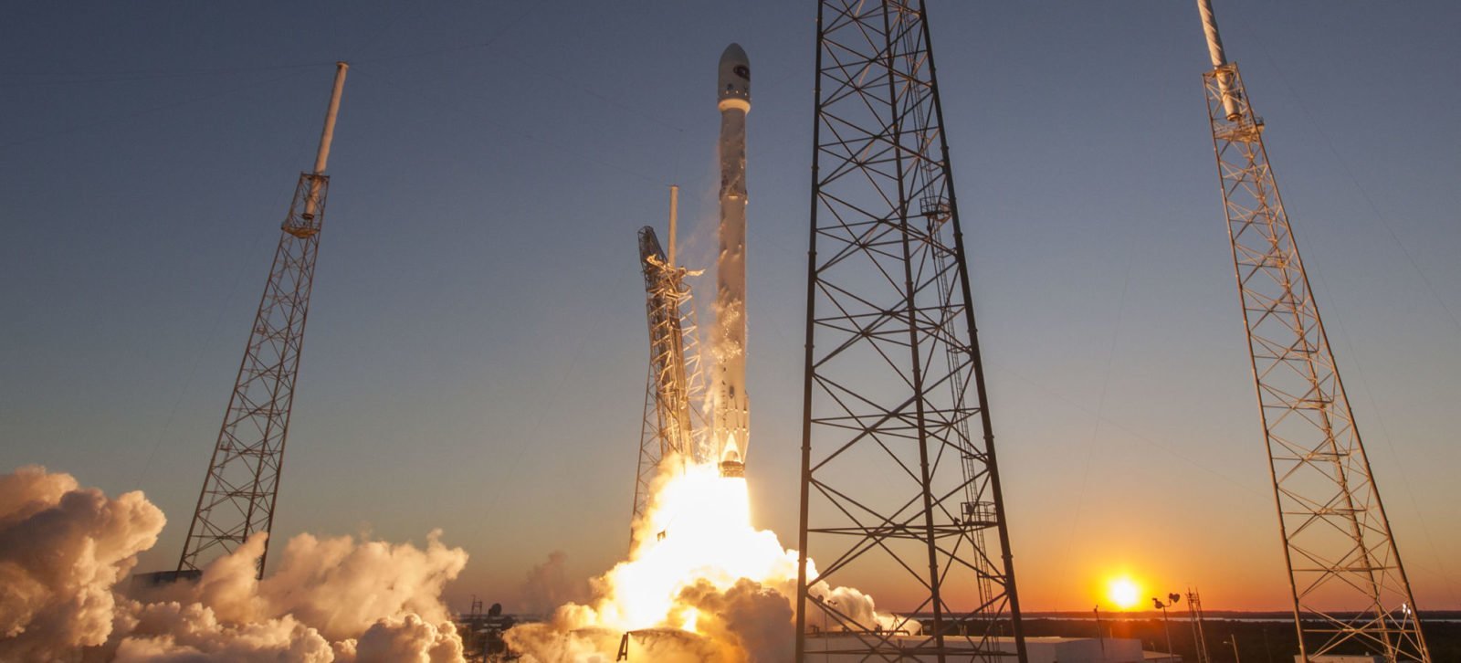 dscovr launch sunset e1487711337947