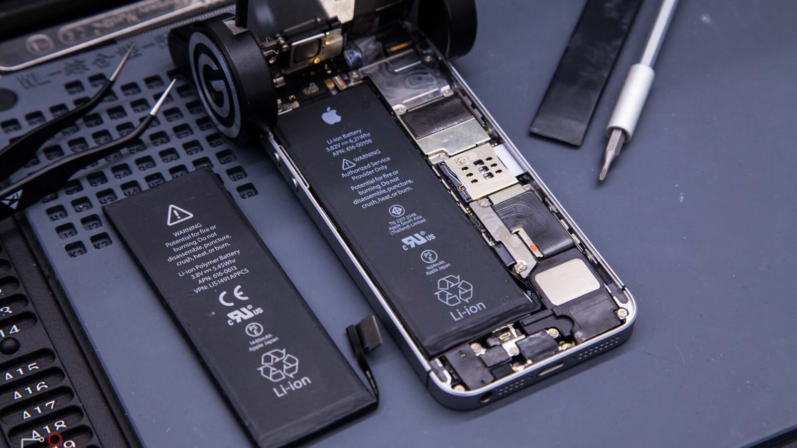iPhone SE Battery Replacement Nationwide