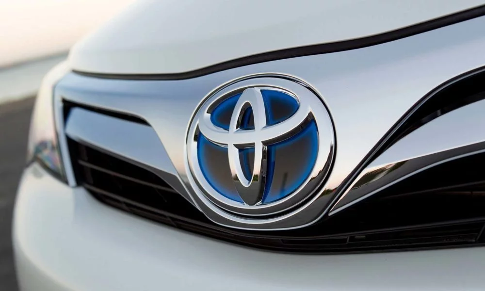 Toyota abbandona ufficialmente il diesel e punta tutto sull'ibrido 1 2012 toyota camry hybrid trifecta 13
