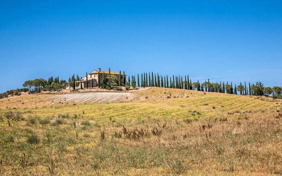 Scoprire l'Italia in automobile, lungo le strade panoramiche 2 crete senesi 2514396 1280