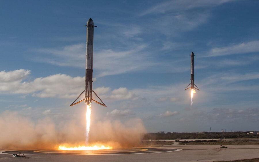SpaceX: il Central Core del Falcon Heavy si è schiantato, la Tesla viaggia oltre Marte e ora si pensa al BFR 5 spacex