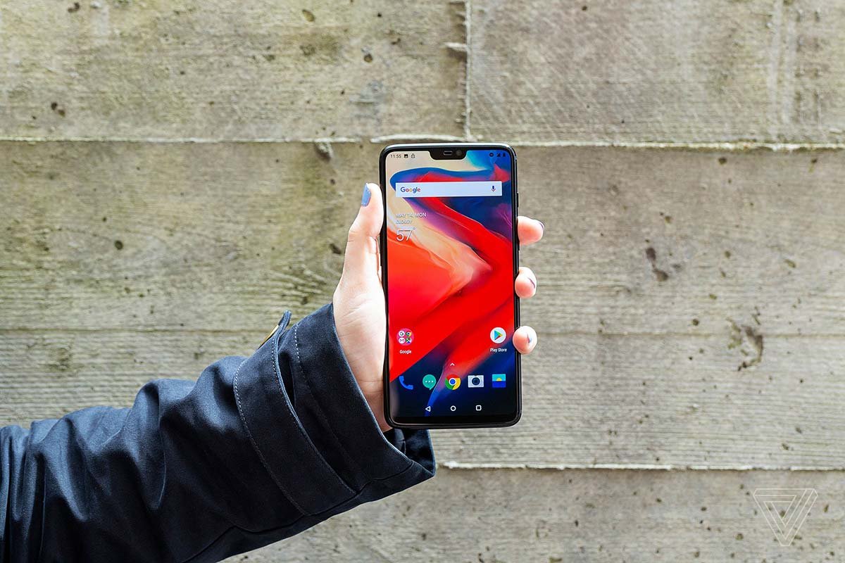 OnePlus 6, Snapdragon 845 e borderless sì ma con il notch. Si parte dai 519 Euro 2 oneplus 6
