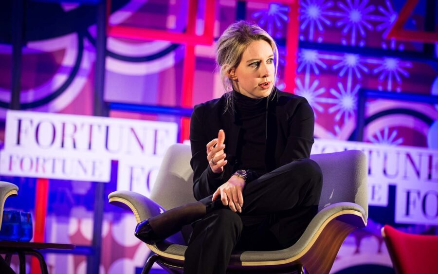 Storia di Theranos, la startup "truffa" di Elizabeth Holmes da 9mld di dollari 5 15321836683 85d95f31d8 o