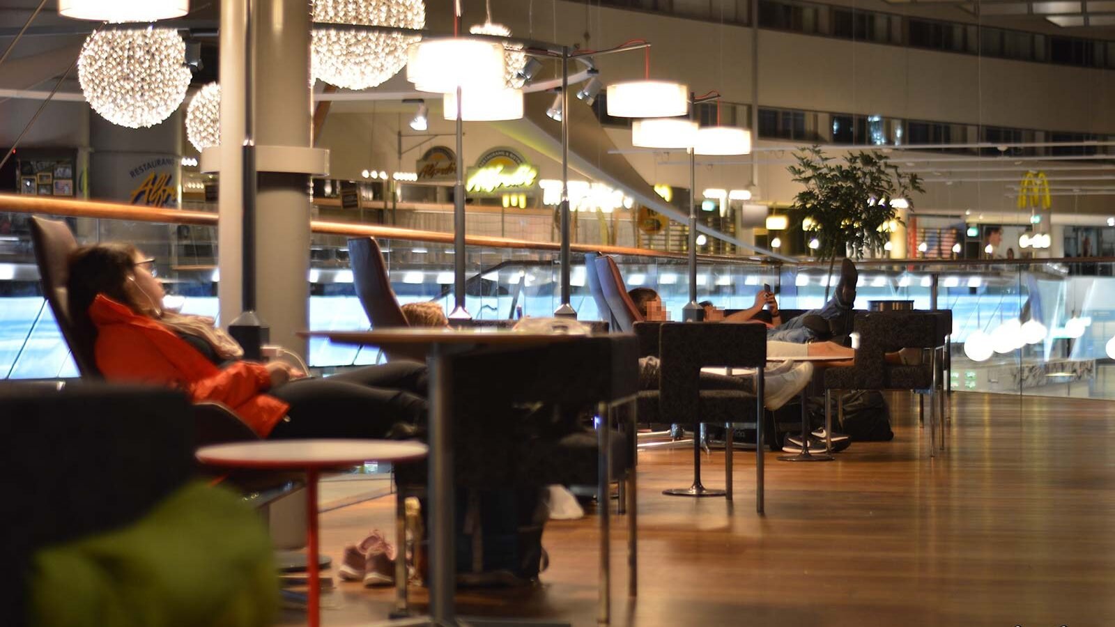 Dormire in aeroporto, migliori aeroporti dove passare la notte 1 DSC 0318 2