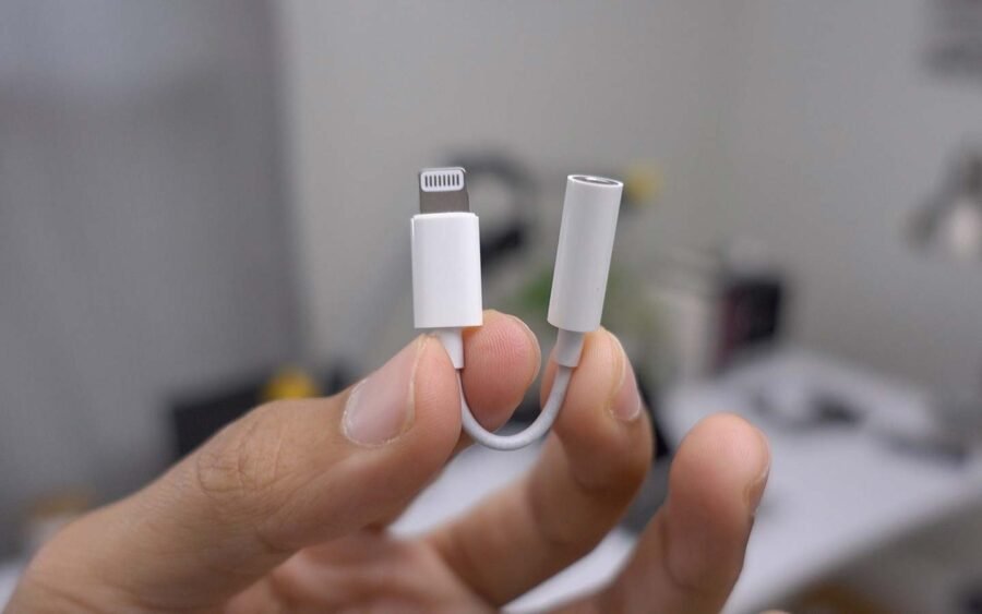 I prodotti Apple più venduti da Best Buy sono.. gli adattatori! 6 lightning to 3 5mm headphone jack adapter