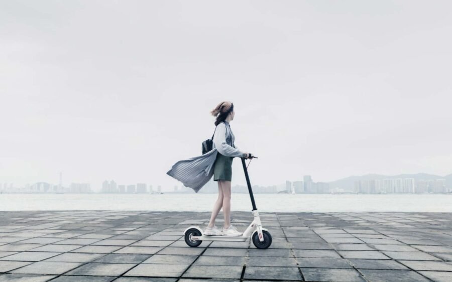 Monopattini elettrici e Hoverboard, al via la sperimentazione in Italia 1 Mi Electric Scooter 03 e1527181215556