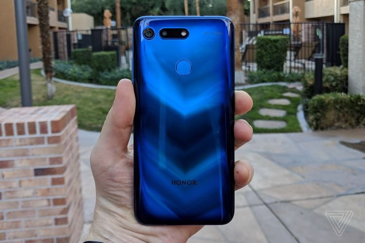 Honor View 20: smartphone con fotocamera nel display 3 view20 vsavov3 risultato