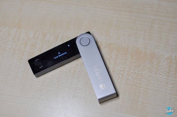 Recensione Ledger Nano X: ora gestire i Bitcoin è davvero per tutti 8 DSC 0011 2 risultato