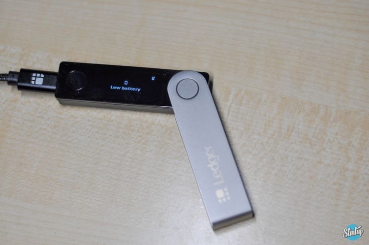 Recensione Ledger Nano X: ora gestire i Bitcoin è davvero per tutti 9 DSC 0016 2 risultato