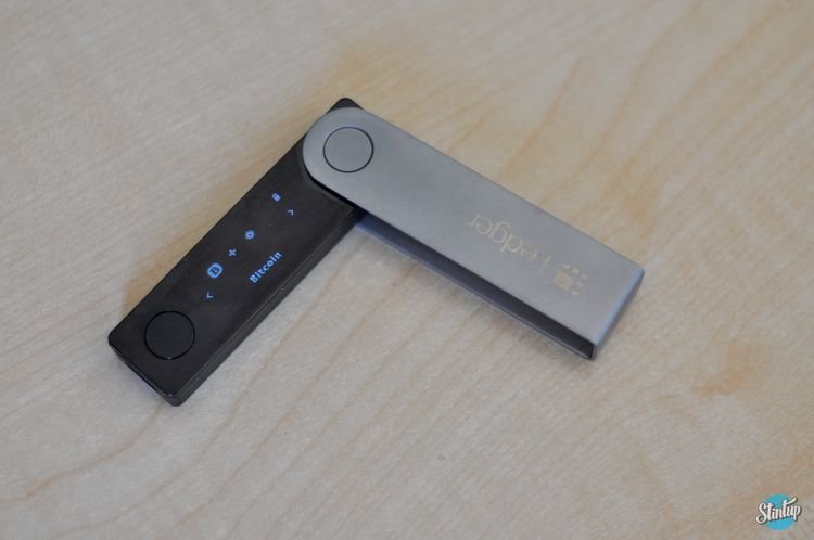 Recensione Ledger Nano X: ora gestire i Bitcoin è davvero per tutti 7 ledger nano x