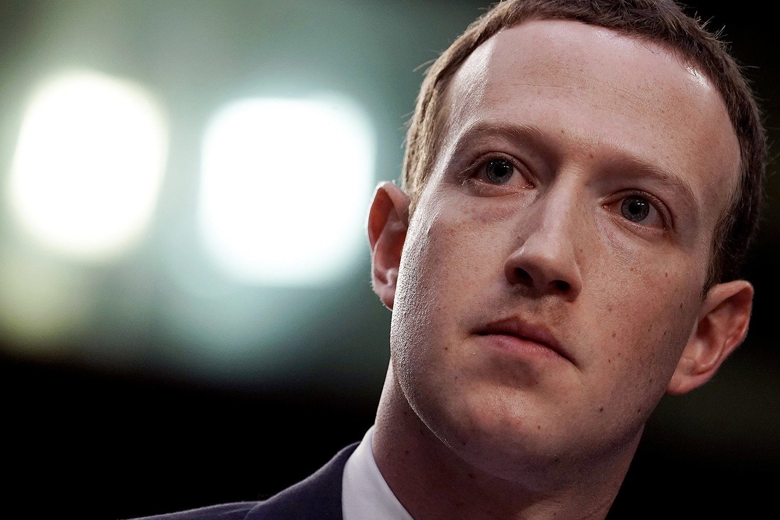 Facebook crolla