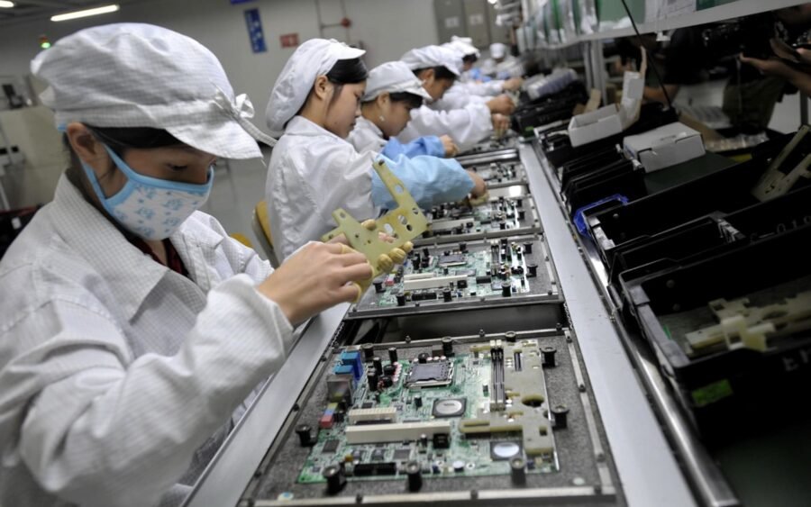 104859991 Foxconn factory