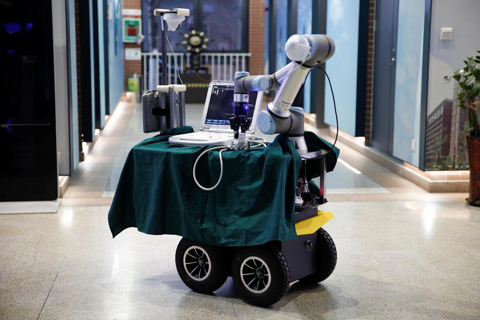 Robot Coronavirus
