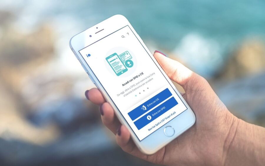 IO app dei servizi pubblici italiani: cos'è, come funziona, a cosa serve 5 07 Mockup ambientato risultato