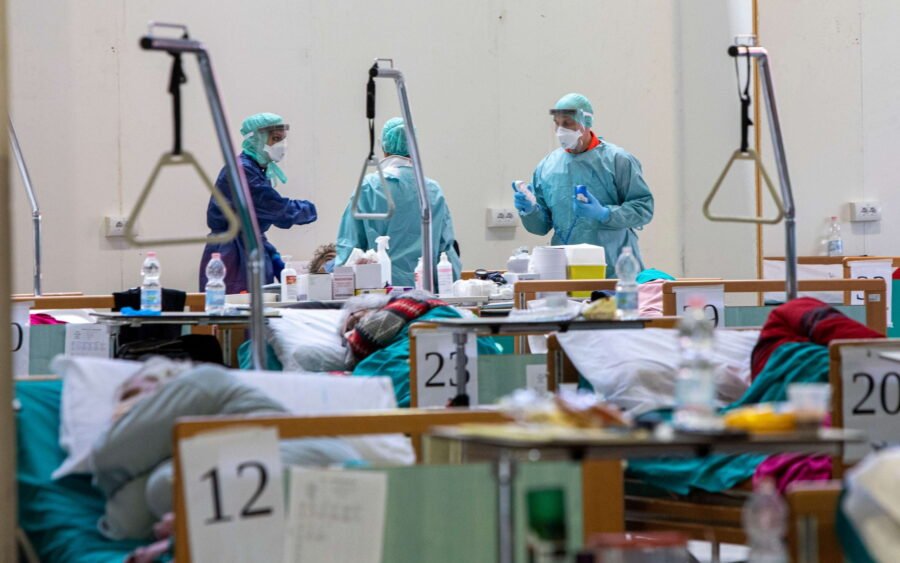 Tassi di letalità per coronavirus a confronto tra i vari paesi del mondo 4 coronavirus medici ospedale 3 scaled 1