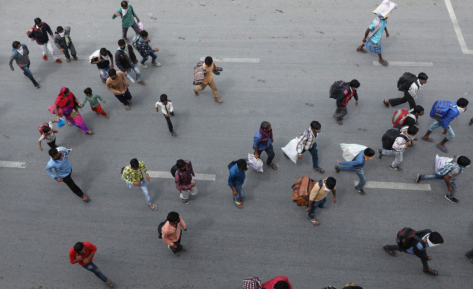 India, il lockdown più difficile al mondo e l'Himalaya che torna a mostrarsi 2 http com.ft .imagepublish.upp prod eu.s3.amazonaws.com 737c2424 74fd 11ea 90ce 5fb6c07a27f2 1