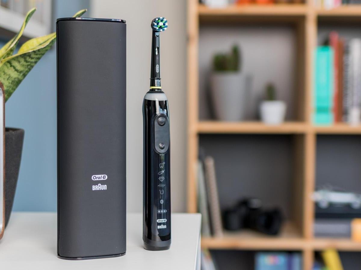 I migliori spazzolini elettrici smart (per fascia di prezzo) 5 oral b genius x review thumb1200 4 3