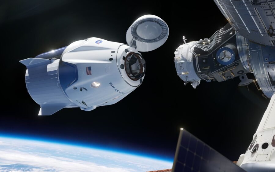 SpaceX, primo lancio con astronauti in diretta streaming il 30/5 alle 21.22 2 spacex crew dragon cropped