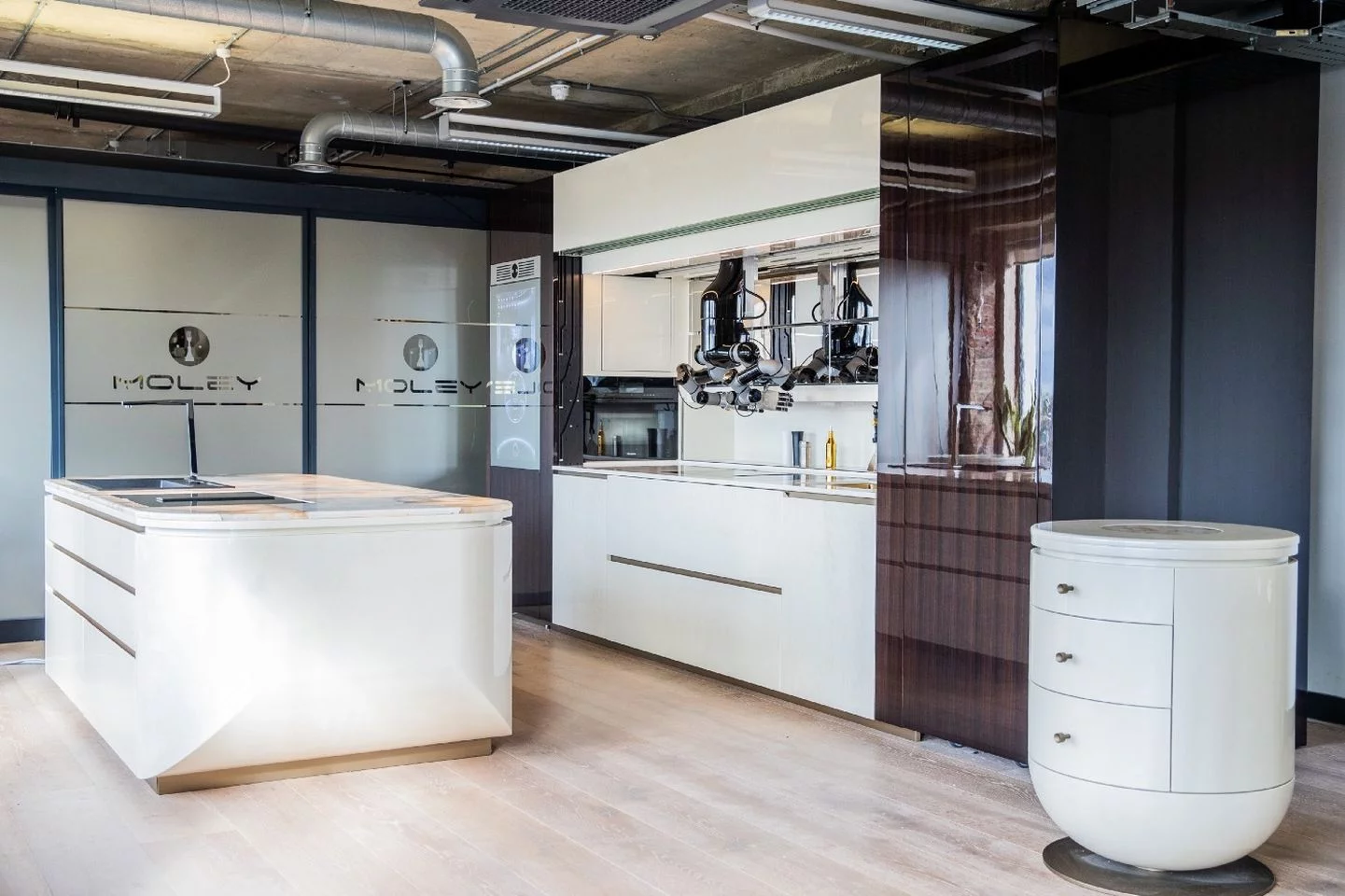 robot che cucina e lava