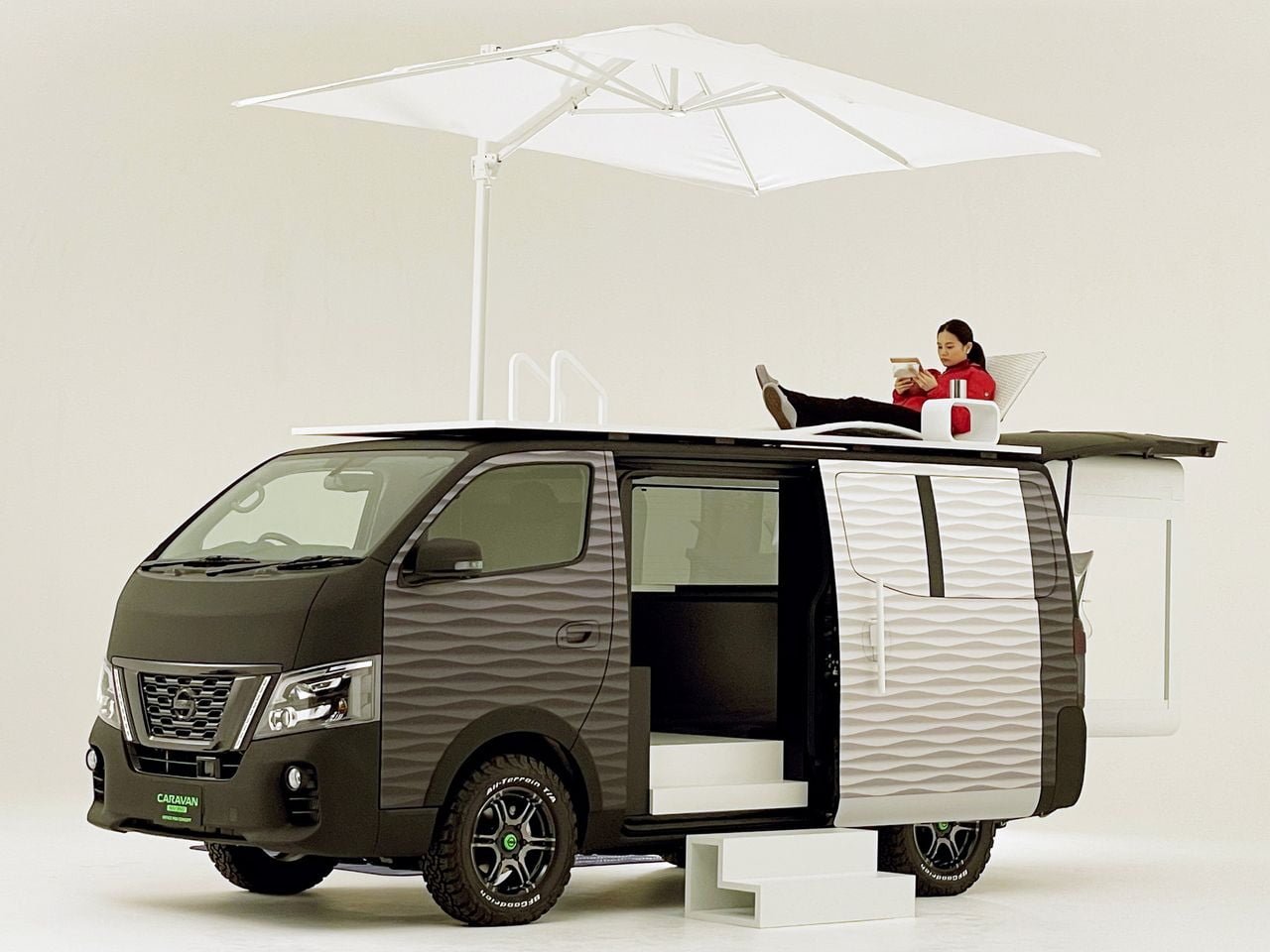 Nissan NV350 Office Pod Concept