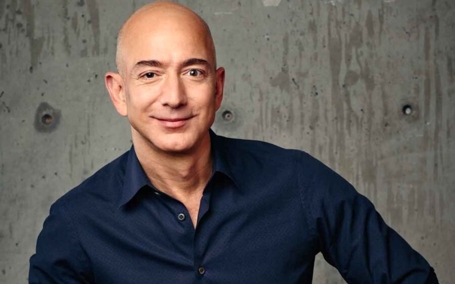 Jeff Bezos cede il titolo di CEO Amazon, sarà presidente esecutivo 6 jeffbezos