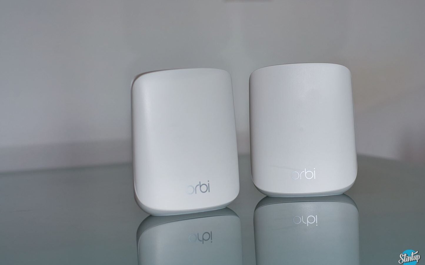 Recensione Netgear Orbi RBK352, Mesh WiFi 6 AX1800: ideale per la casa smart su due piani 1 Netgear Orbi RBK352