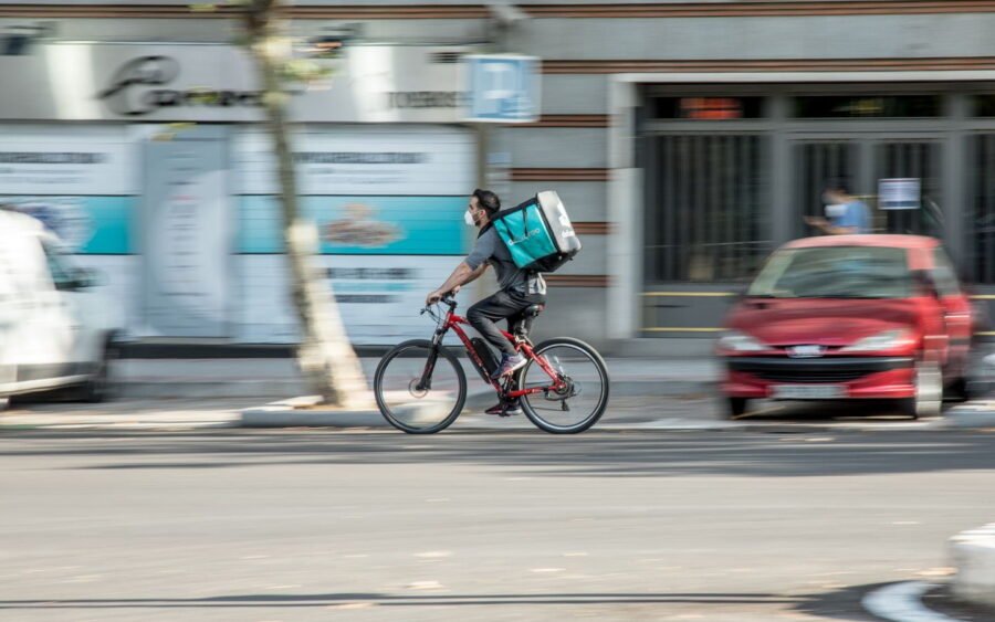 Le migliori app consegna a domicilio: la prova di Deliveroo, Just Eat, Uber Eats e Glovo 2 javygo Dj iJIFb2Qg unsplash result
