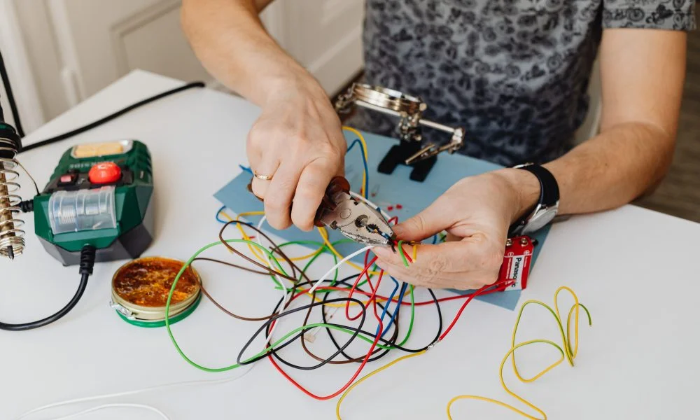 Come saldare con una pinza crimpatrice